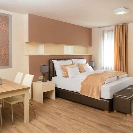 Foter Rezidencia 2 4* غيور