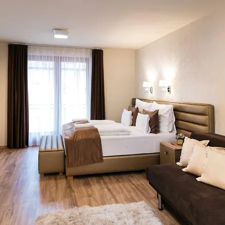 Foter Rezidencia 2 غيور