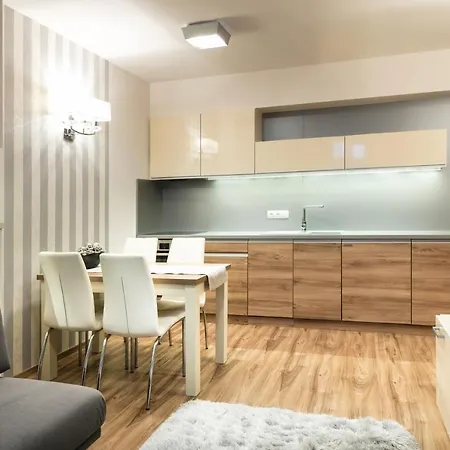 Foter Rezidencia 2 شقة فندقية