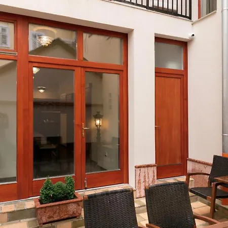 Foter Rezidencia 2 Aparthotel Gyor