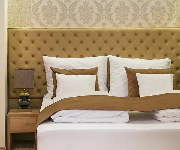 Foter Rezidencia 2 4*