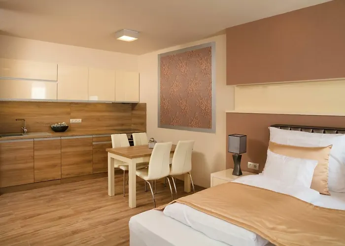 Foter Rezidencia 2 4*