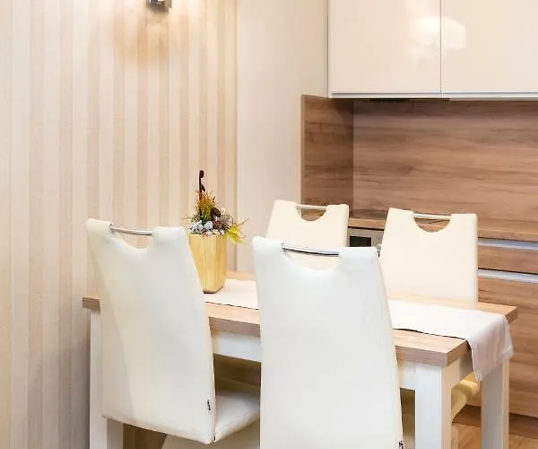Hotel apartamentowy Foter Rezidencia 2