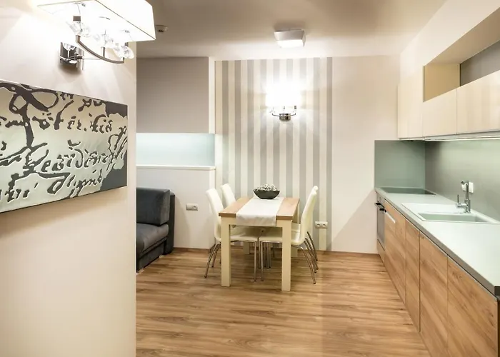 Foter Rezidencia 2 4*